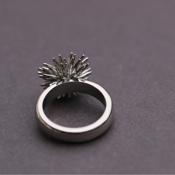 Marc Jacobs The Future Floral Ring - Picture 11 of 11